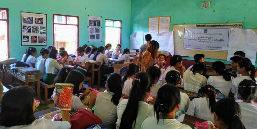 MACDO is providing educational campaign on drug issue at Andin high school (Photo: MACADO)