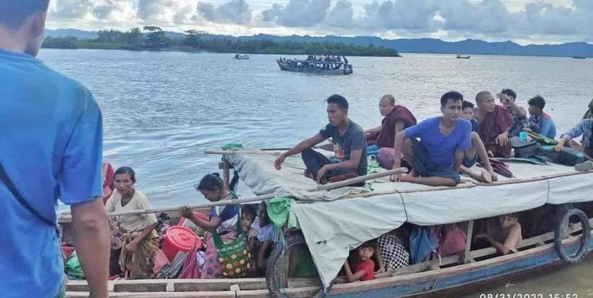 Many villagers in Rathedaung Township left their homes during the fierce fighting between AA and Junta forces on 31st August 2022. The photo was taken by Ashin Thabawa Nadi.