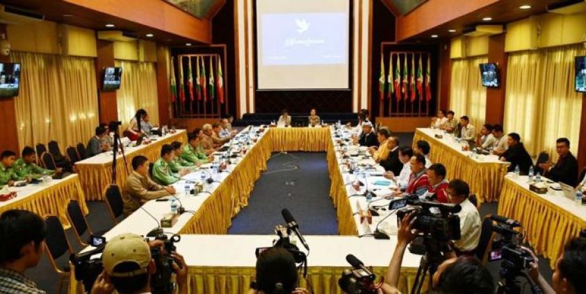 The meeting of the government officials and NCA-S EAO peace negotiation Team (photo: NRPC)