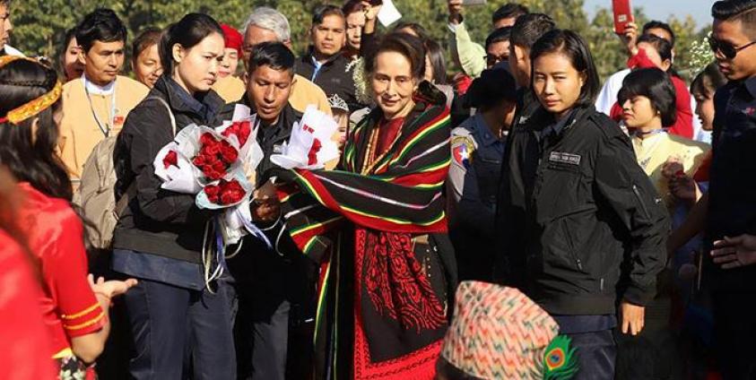 State Counsellor Aung San Suu Kyi arrives at Tamu near Indo-Myanmar border on January 23. Photo: Thura/Mizzima