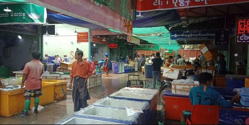 Seafood purchasing center at Thanlwin Market, Mon State’s Capital Mawlamyine (Photo: MNA)