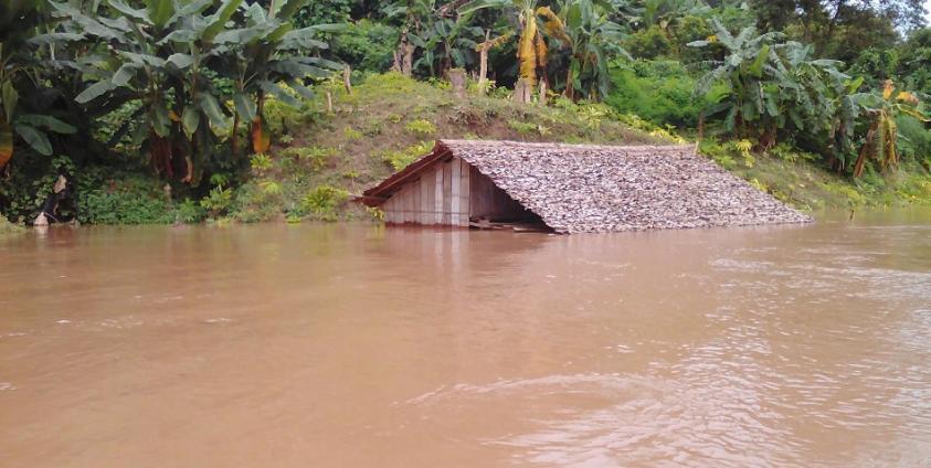 Flooding in Ei Tu Hta camp (Photo - Sawporlie Kalihlia)