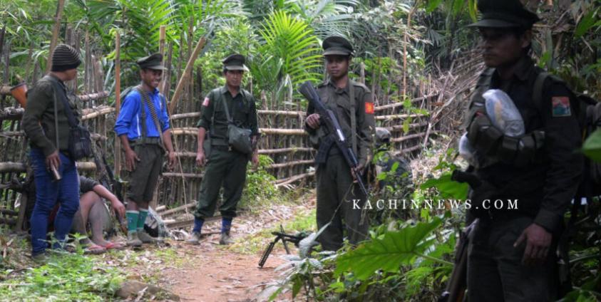 ဖားကန့်မြို့နယ် အတွင်းမြင်တွေ့ရသည့် KIA စစ်သားများ