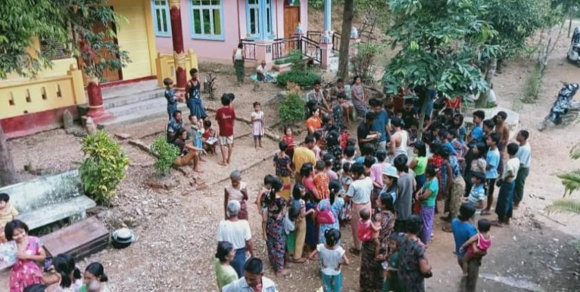 Displaced people from Kin Seik village are taking refuge at Wahzay Monastery in Mrauk-U town. (Photo: CJ)