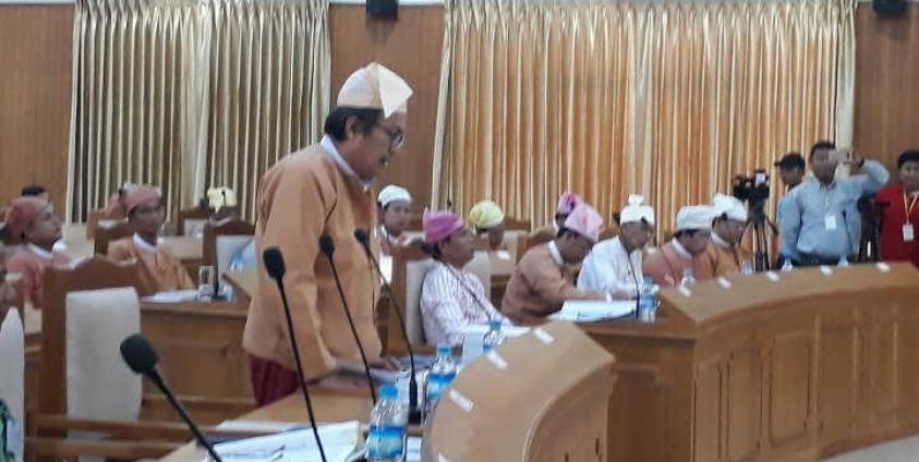 Mon State Chief Minister Dr. Aye Zan is speaking at Mon State Hluttaw conference (Photo: MNA)