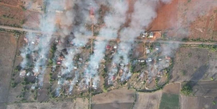 SAC burn Saung Num Gae village at Phaikhun