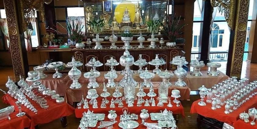 Silvers and handicraft display at floating village Inle Lake