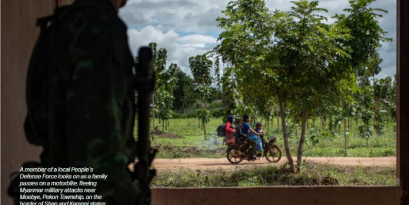 The PDF looking family fleeing military attack at Shan Karenni border