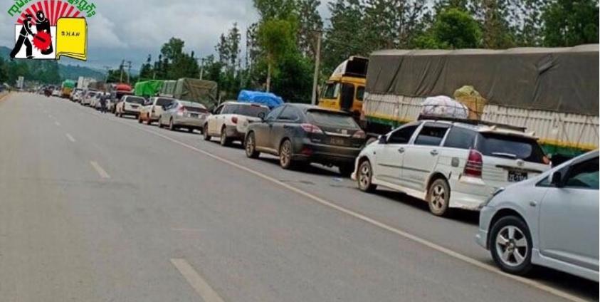 The Vehicles trapped in the middle of clashes between the combatants in Kutkai Township 2 