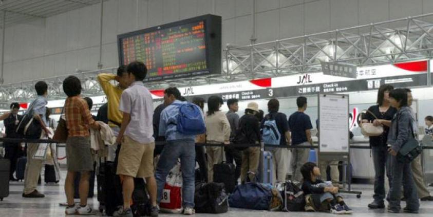 Passengers are stranded at Chitose Airport in Chitose city, Hokkaido. Photo: EPA