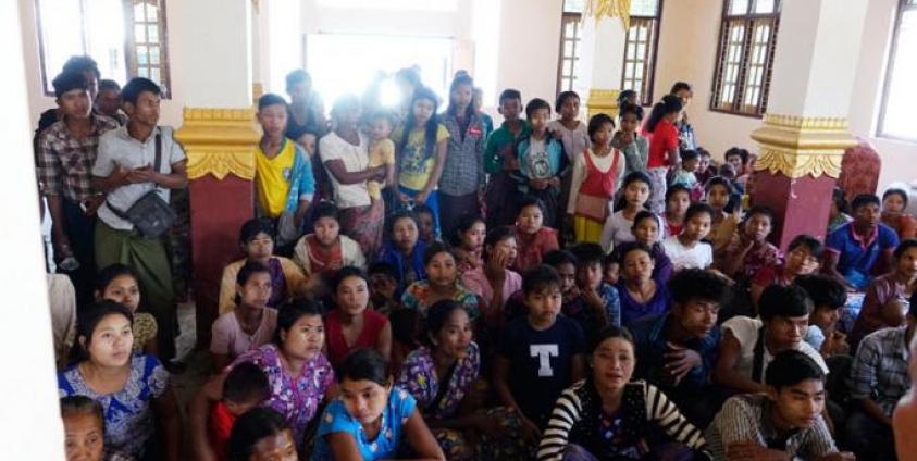 Rakhine ethnic people, who fled from conflict areas, take refuge at YoTa Yoke village's Monastery temporary camp in Ponnagyun Township, northern Rakhine State, western Myanmar, 11 February 2019. Photo: Nyunt Win/EPA