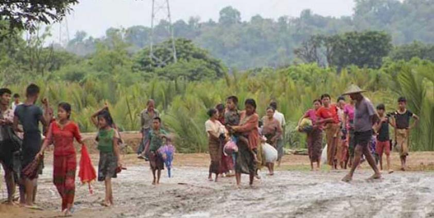 Clash In Ponnagyun Forces About 800 Villagers From Homes 