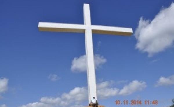 Cross on Su-Taung-Pyae Hill