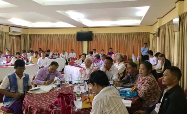 Participants of a recent workshop in Karen State discussed strategies for returning internally displaced populations.