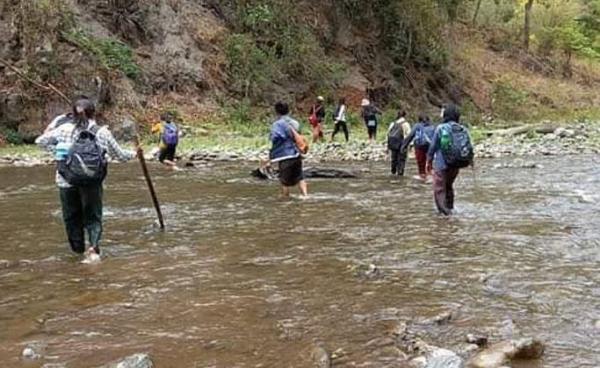 မင်းတပ်မြို့နယ်အတွင်းရှိ စစ်ဘေးရှောင်နေကြသည့် လူငယ်လူရွယ်များ