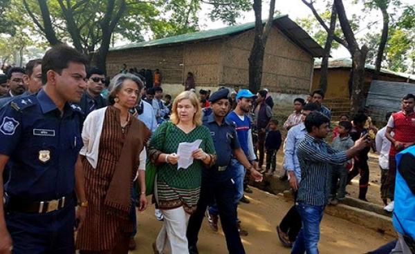 US Ambassador and her team visit the Rohingya refugee camp in Kutupalong