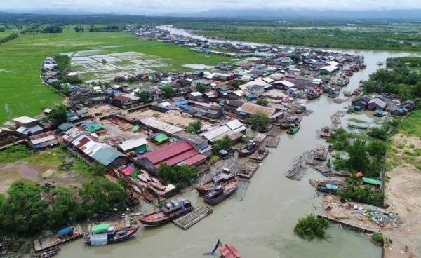  AhBaw Kyar Than Village lying along the river with new and old fishing boats (Photo: Aung Nang Win) 