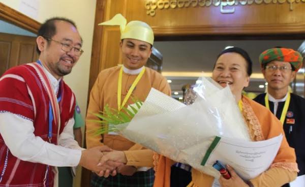 New Karen State Chief Minister Nan Khin Htwe Myint (Second from right)