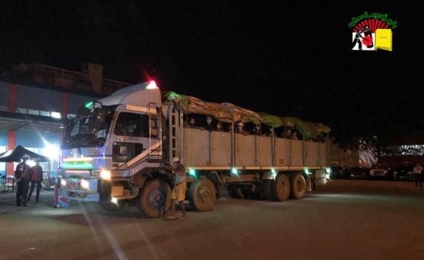 Come back from China 3Come back from China Reach to Taunggyi in Tuesday Night (Photo:SHAN) 