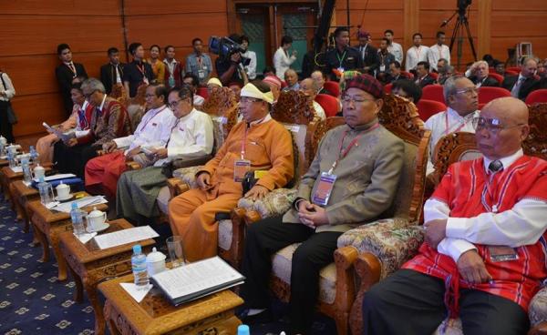 ၂၁ ရာစုပင်လုံ(ပထမ) ညီလာခံတက်ရောက်သည့် EAO’s ခေါင်းဆောင်များ (Photo: BNA)