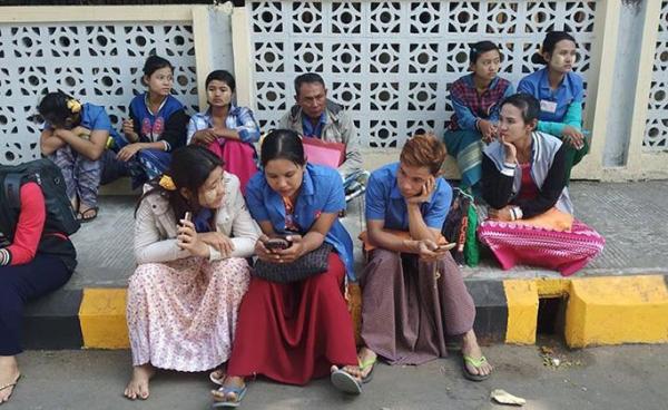 Kangyidaunk Hua Hmong garment workers. Photo: Myo Min Tun for Mizzima