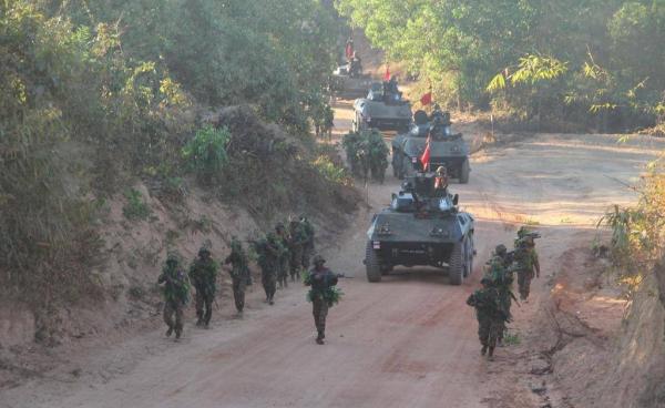 စစ်ကောင်စီတပ်၏ စစ်ရေးလေ့ကျင့်မှုတစ်ခု။ ဓာတ်ပုံ - cincds