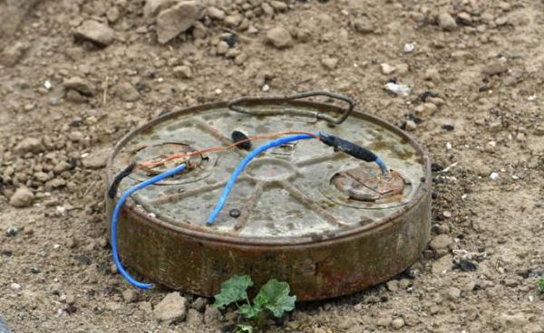 A landmine lying on the ground. Photo: AFP