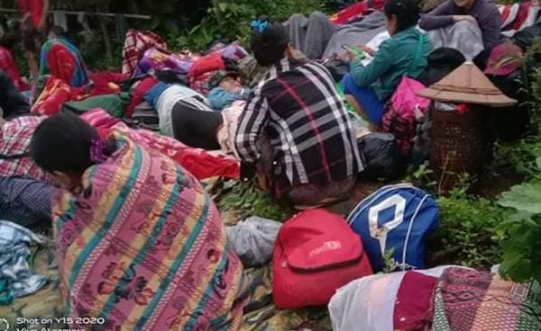 Kyaikto IDPs sheltering in the forest. (Photo: CJ)