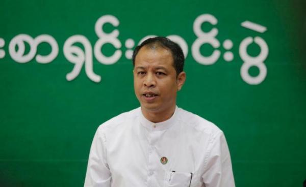 Caption: (File) Nanda Hla Myint, a spokesperson of the Union Solidarity and Development Party (USDP), talks to journalists during a press conference. Photo: EPA