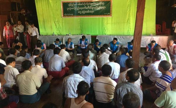 Representatives of JMCS, Mon meeting with local people (photo: Aung Naing Win)