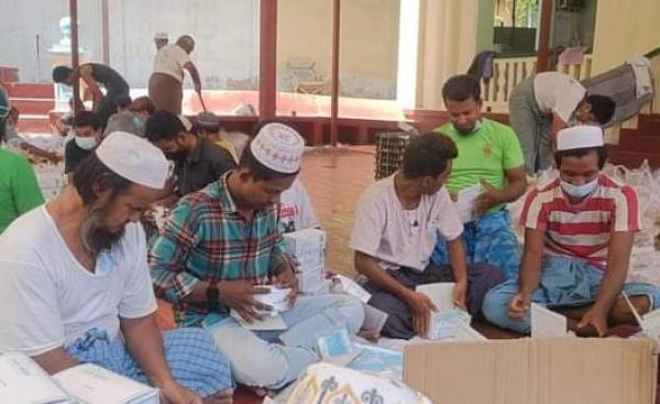 Muslims Sell Food and Medical Equipment At Reduced Cost In Magwe Region