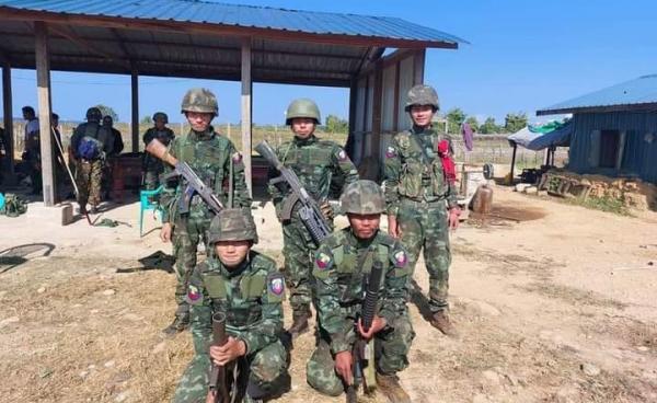 Photo :San Pya Militia Force