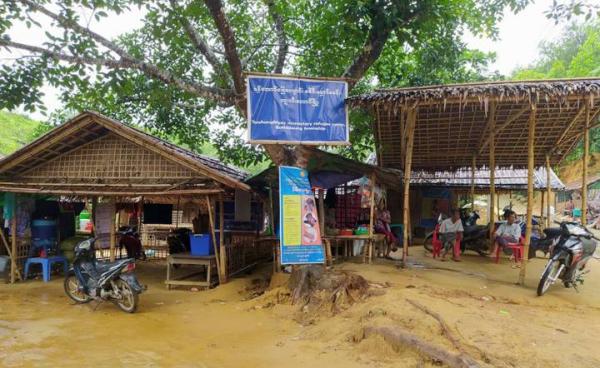 Yanaungmyay IDP camp in Buthidaung town. (Photo: Sarpay Uyin [Literature Garden] – Buthidaung)