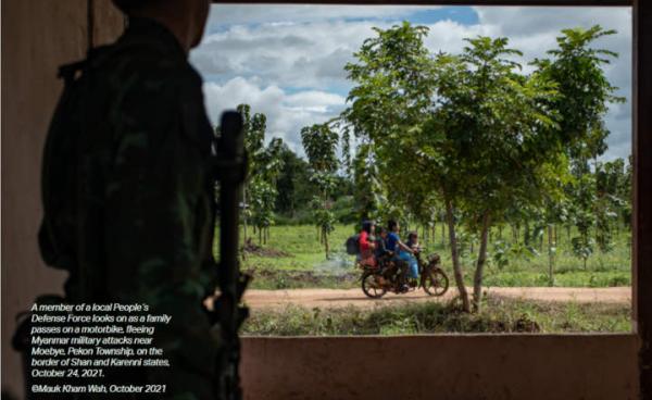 The PDF looking family fleeing military attack at Shan Karenni border