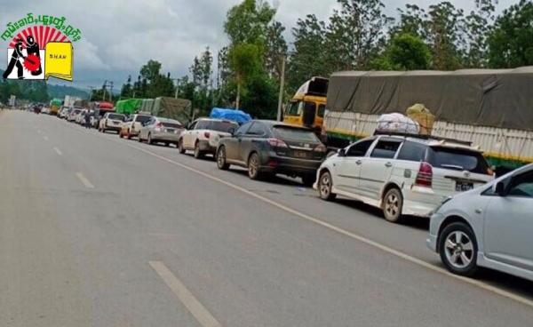 The Vehicles trapped in the middle of clashes between the combatants in Kutkai Township 2 