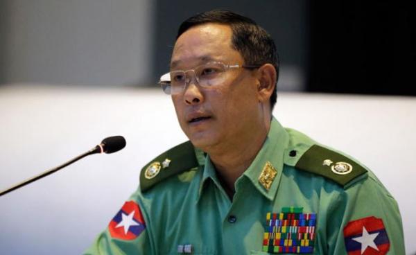 Myanmar's Major General Tun Tun Nyi talks to journalists about the recent conflict in northern Rakhine State, during a press conference at defense services museum in Naypyitaw, Myanmar, 25 March 2019. Photo: Hein Htet/EPA