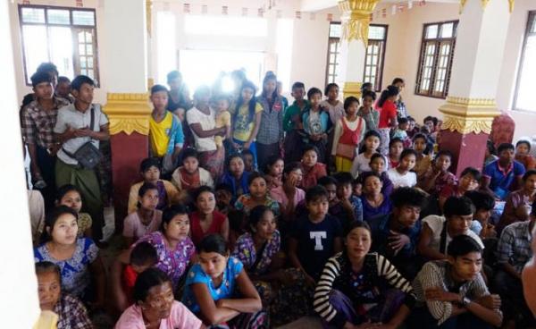 Rakhine ethnic people, who fled from conflict areas, take refuge at YoTa Yoke village's Monastery temporary camp in Ponnagyun Township, northern Rakhine State, western Myanmar, 11 February 2019. Photo: Nyunt Win/EPA