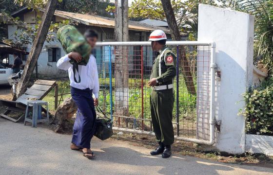 ၂၀၁၄ ခုနှစ်က ကလေးစစ်သားအဖြစ်စုဆောင်းခံရသူတဦးကို စစ်တပ်ကပြန်လွှတ်ပေးခဲ့  (Photo-AFP)(ပုံဟောင်းဖြစ်ပါသည်)