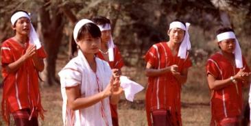 Karen Dancers / Photo credit Martin Smith